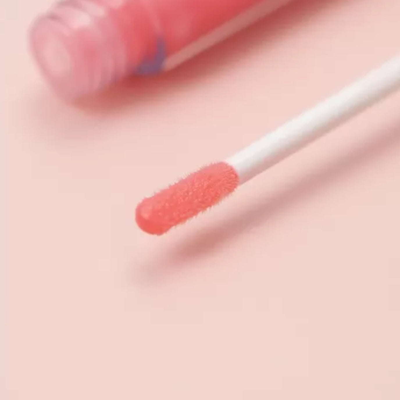 Lustre Lip Gloss - Soft Pink (05)